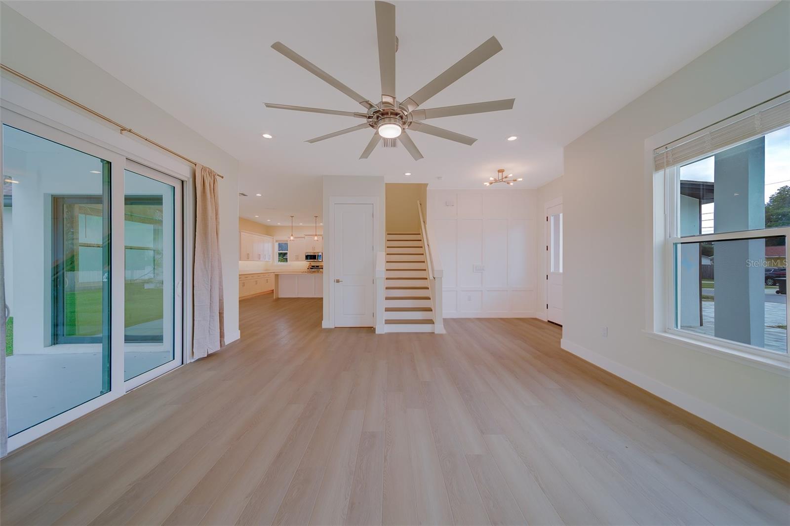 Image 4 of 64 For 14723 Sunset Drive