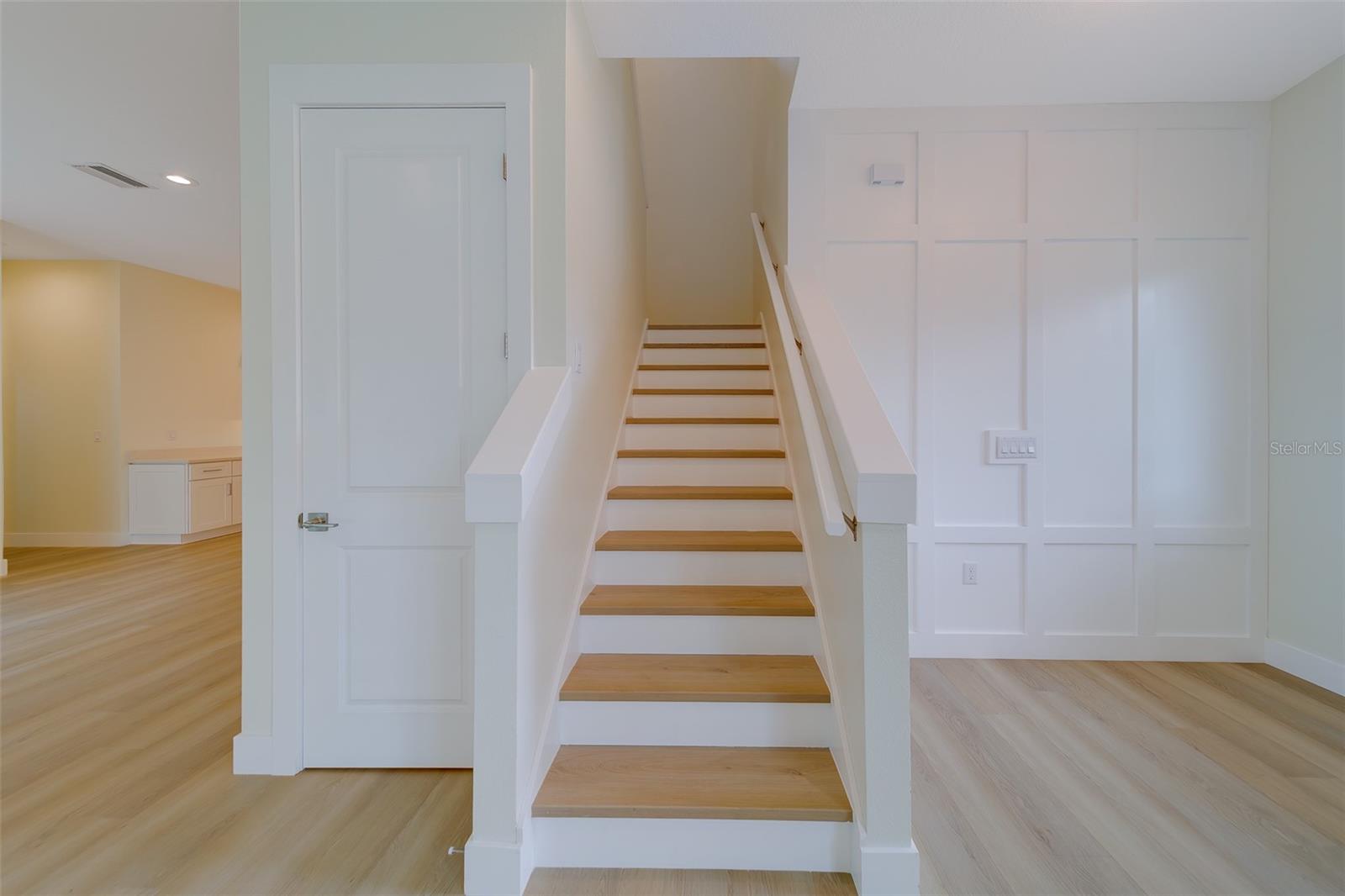 Image 8 of 64 For 14723 Sunset Drive