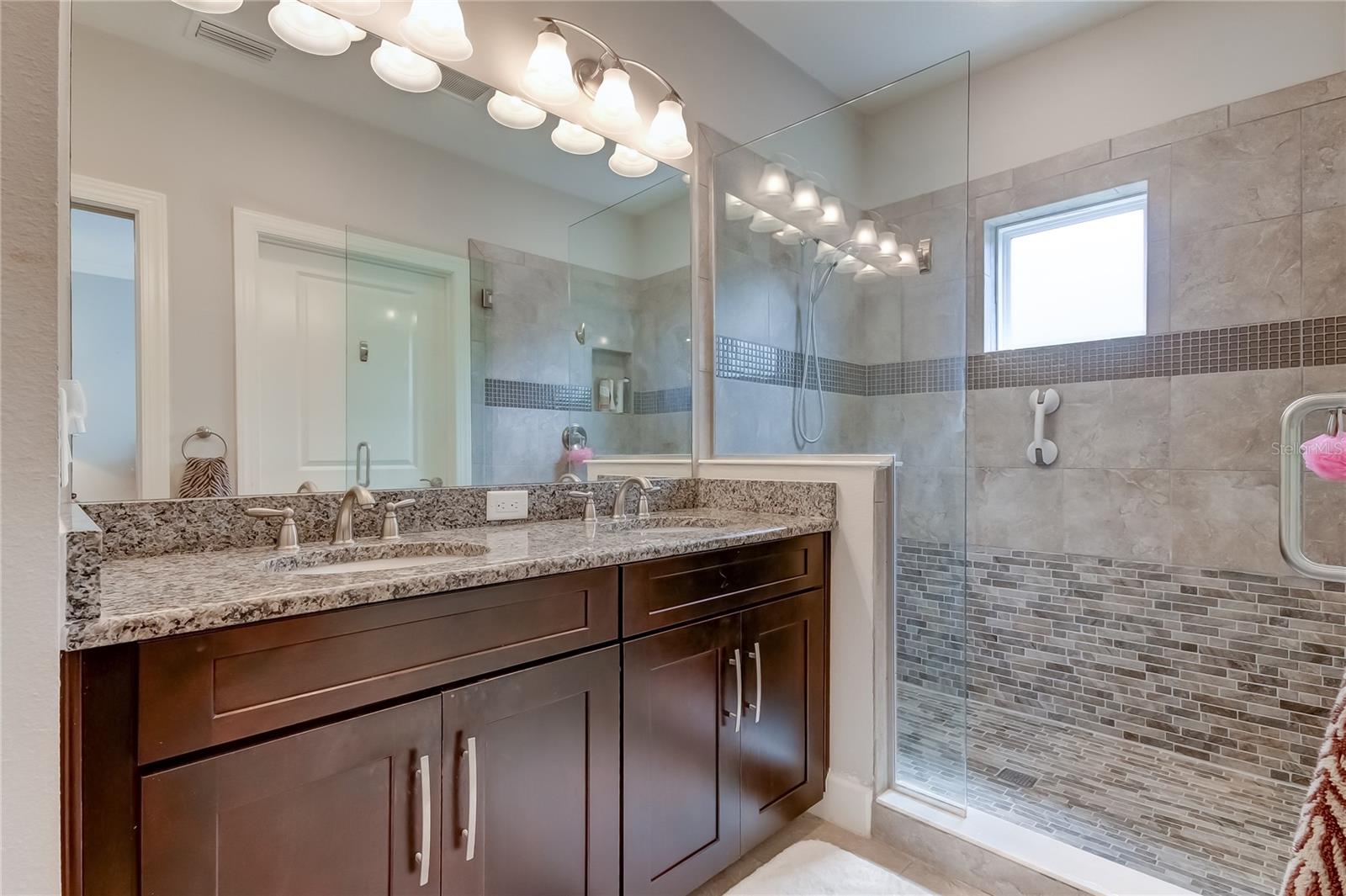 Image 11 of 13 For 6008 Anchorage Way S 6008