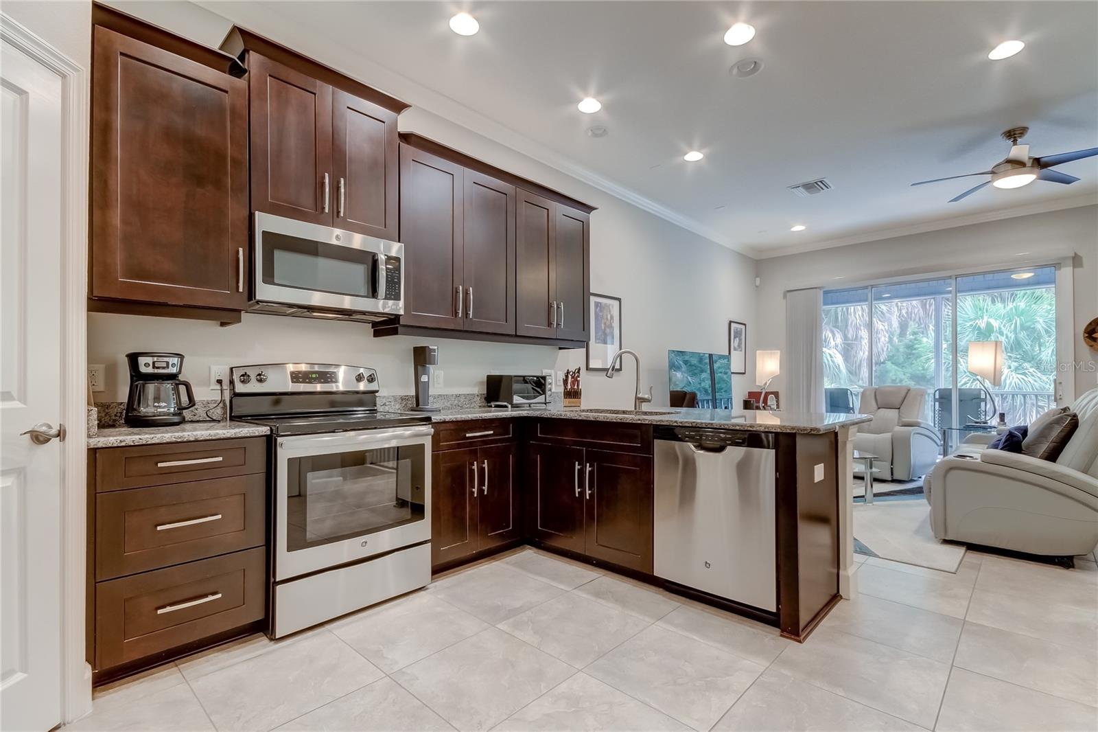 Image 5 of 13 For 6008 Anchorage Way S 6008