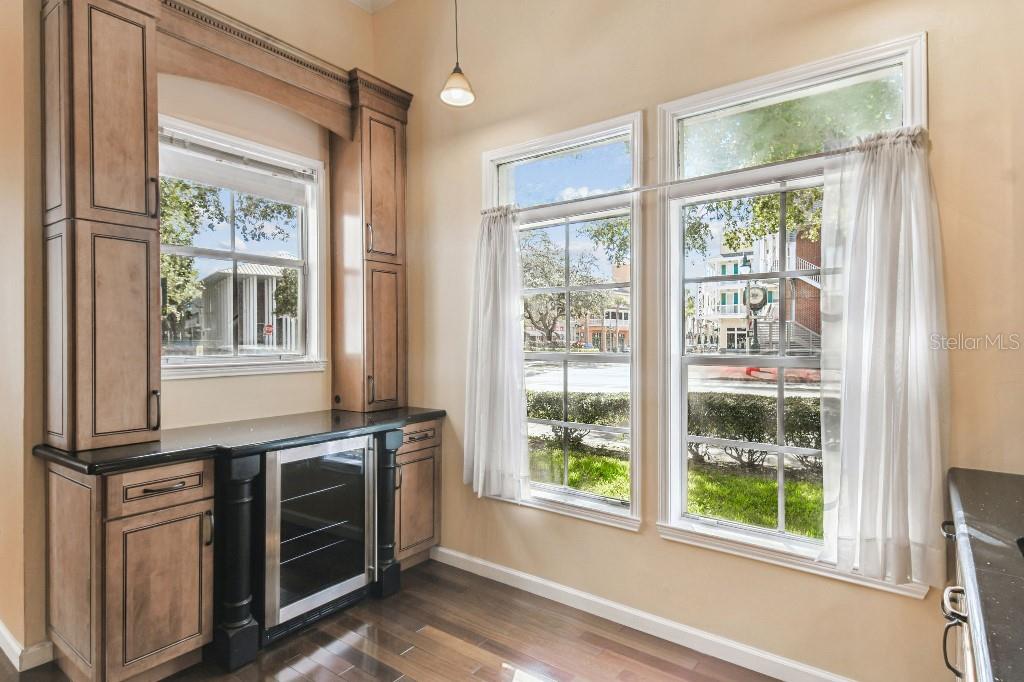 Image 7 of 22 For 544 Water Street