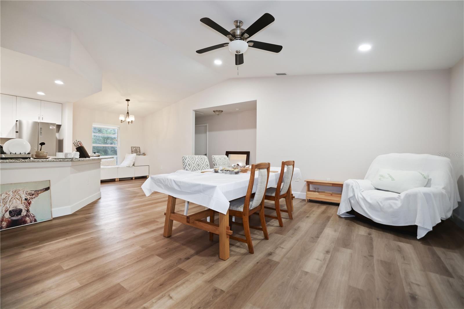 Image 10 of 31 For 8414 River Dune Street