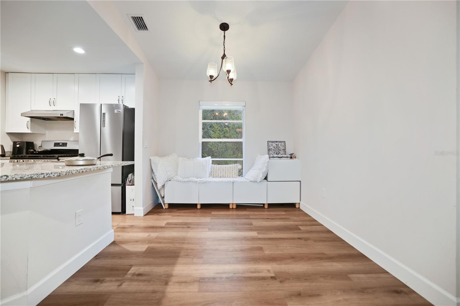 Image 12 of 31 For 8414 River Dune Street