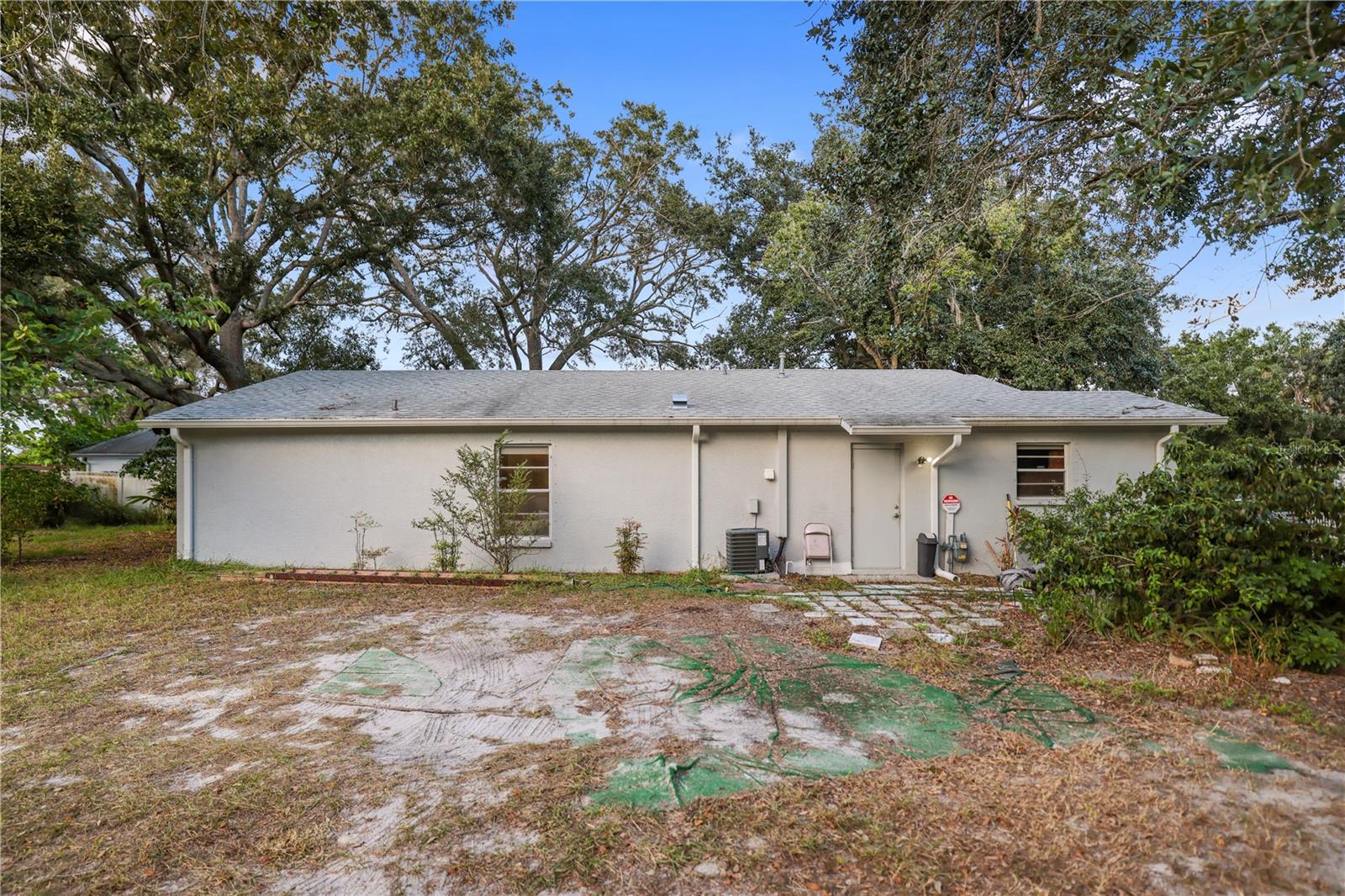 Image 24 of 31 For 8414 River Dune Street