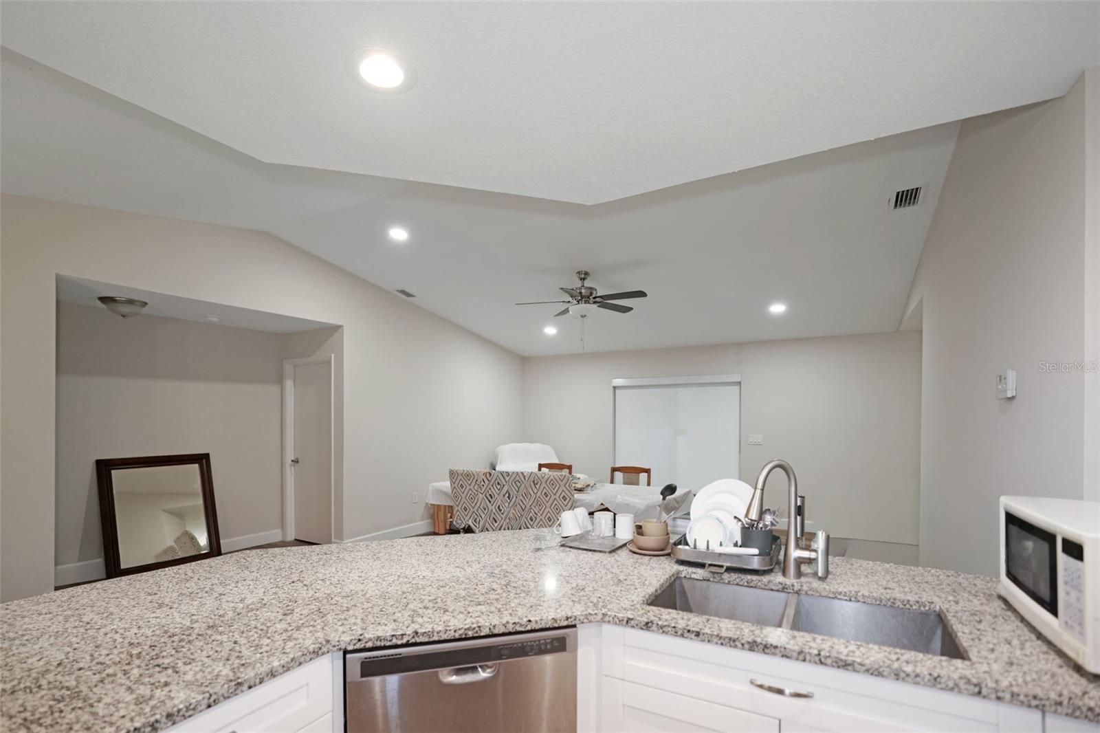 Image 9 of 31 For 8414 River Dune Street