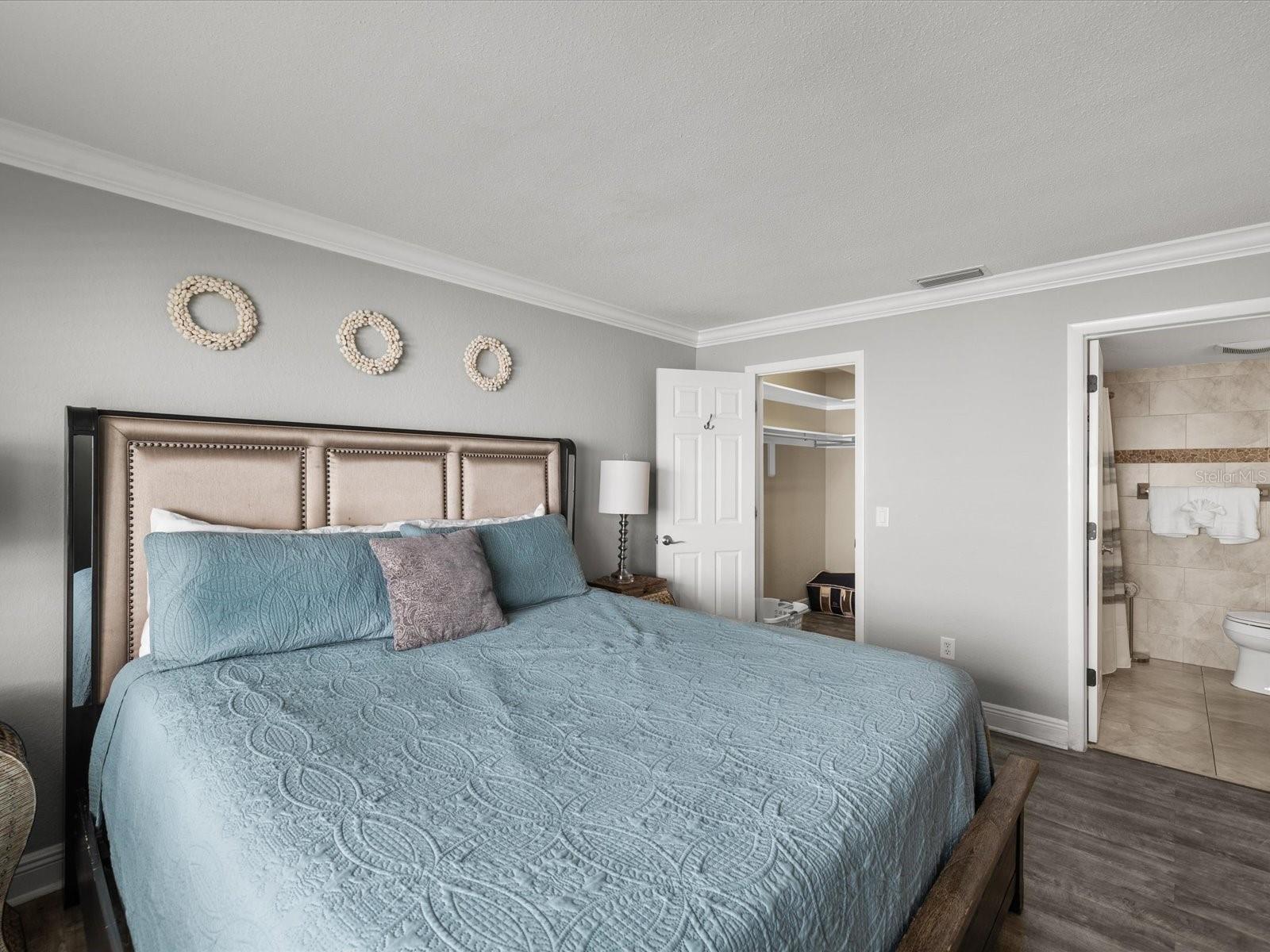 Image 15 of 63 For 185 Brightwater Drive 6