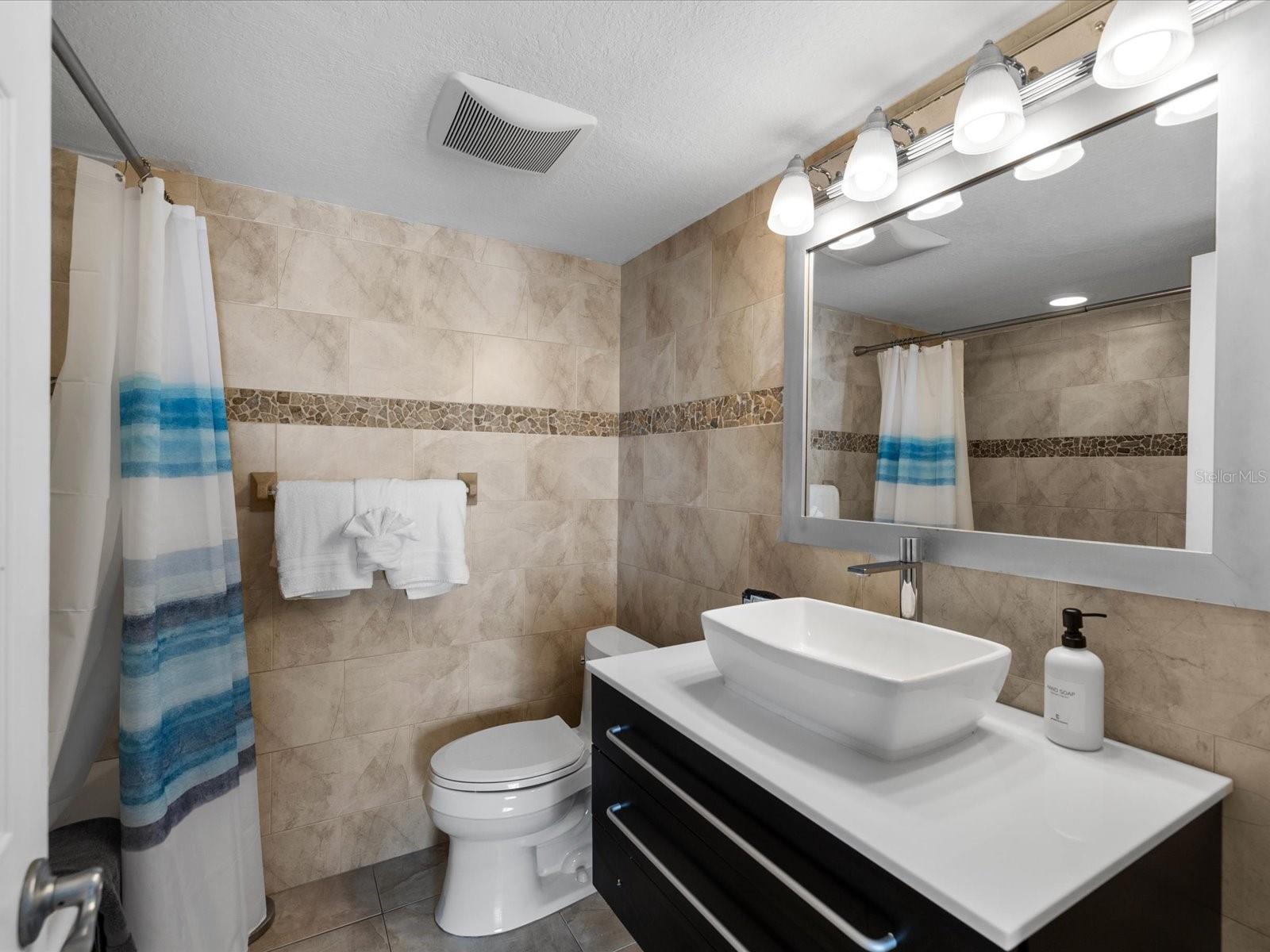 Image 18 of 63 For 185 Brightwater Drive 6