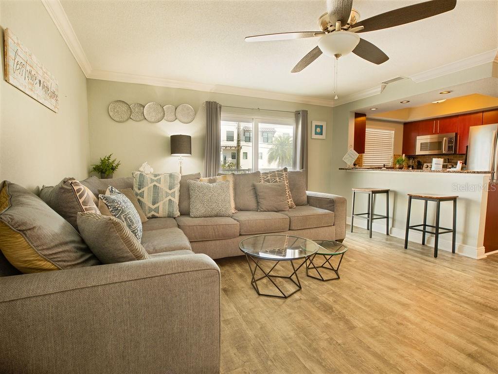 Image 4 of 63 For 185 Brightwater Drive 6