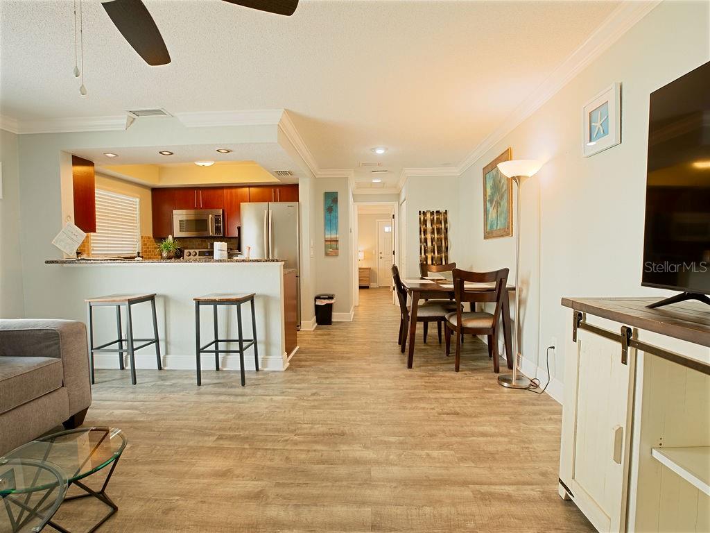 Image 5 of 63 For 185 Brightwater Drive 6