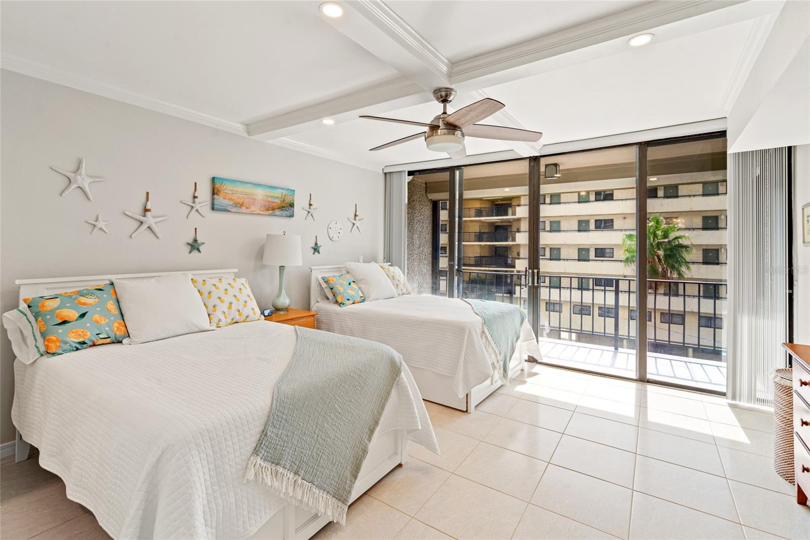 Image 11 of 49 For 5396 Gulf Boulevard 410