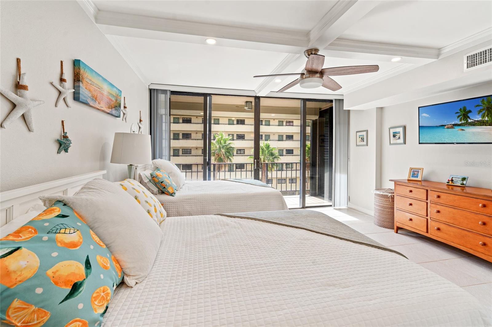 Image 15 of 49 For 5396 Gulf Boulevard 410