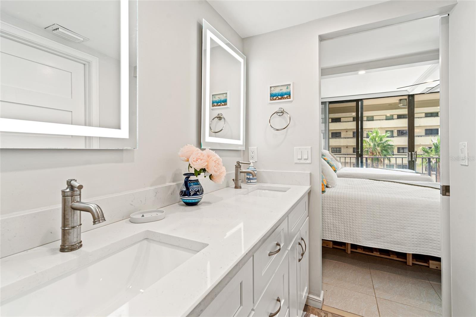 Image 17 of 49 For 5396 Gulf Boulevard 410