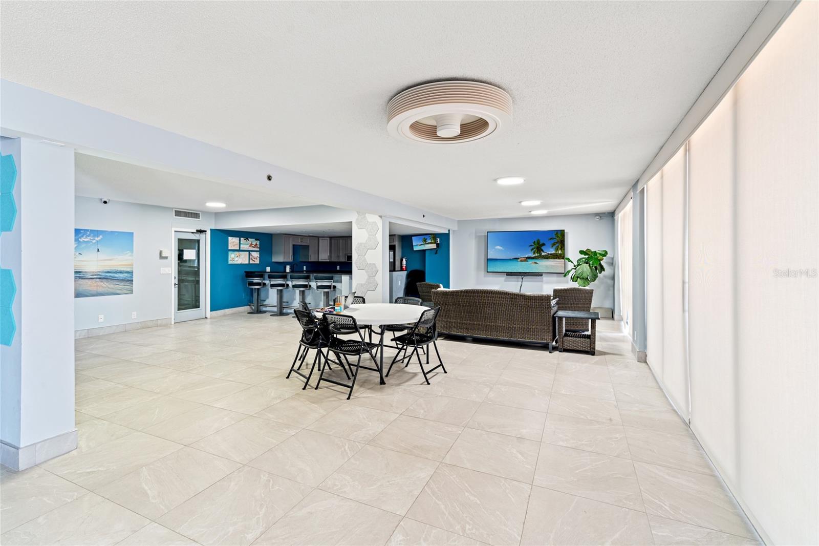 Image 34 of 49 For 5396 Gulf Boulevard 410