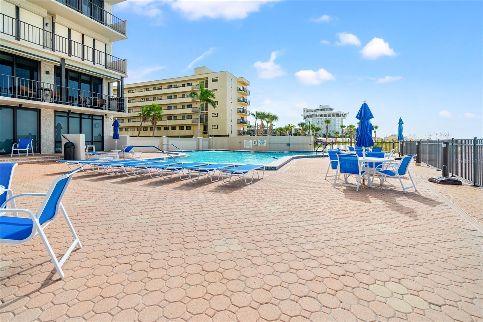 Image 43 of 49 For 5396 Gulf Boulevard 410