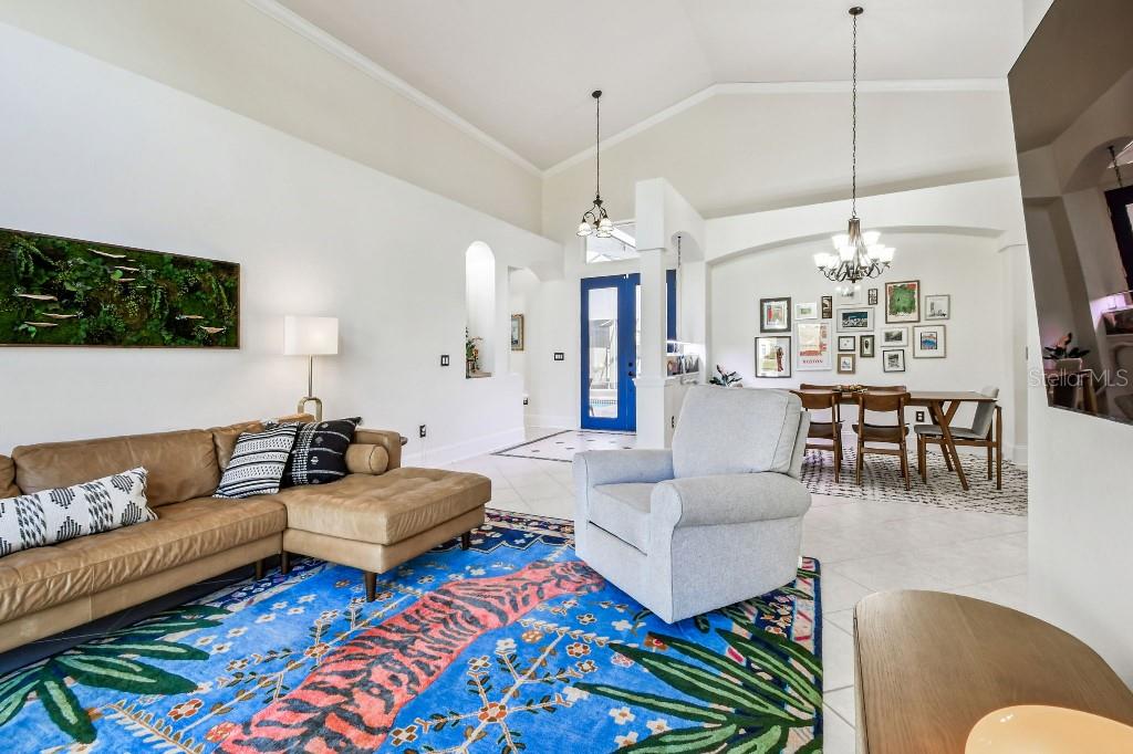 Listing photo id 2 for 19204 Wind Dancer Street