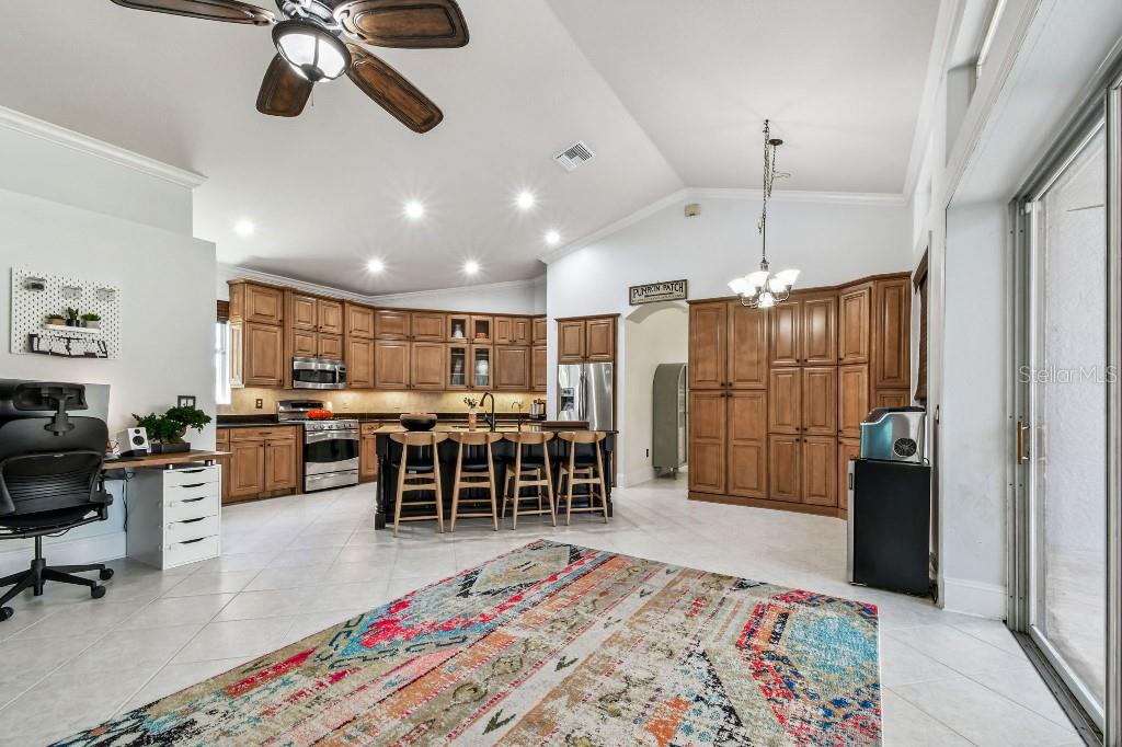 Listing photo id 5 for 19204 Wind Dancer Street