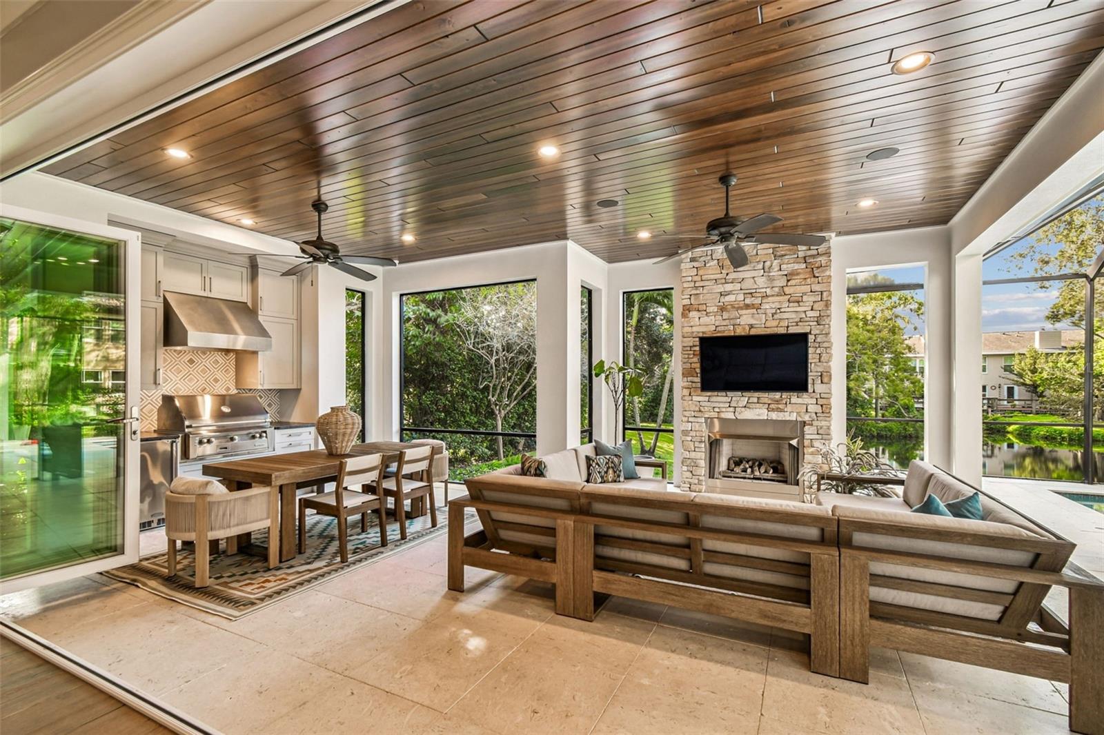 Image 14 of 64 For 2922 Hawthorne Road