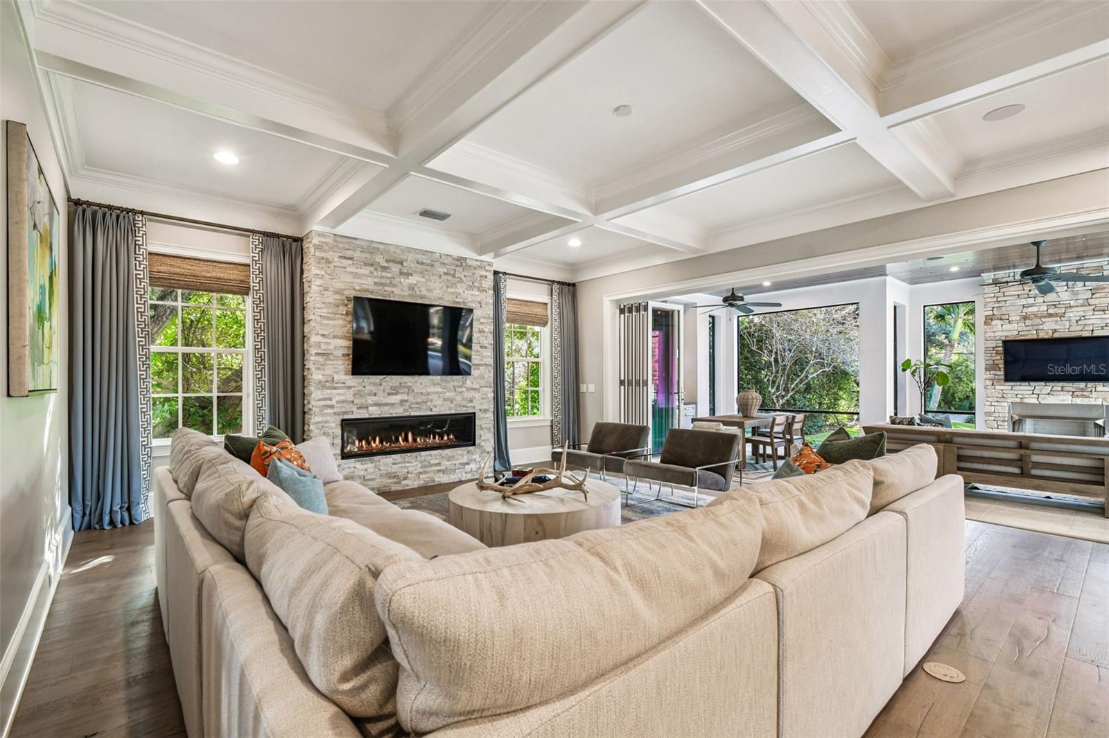 Image 22 of 64 For 2922 Hawthorne Road