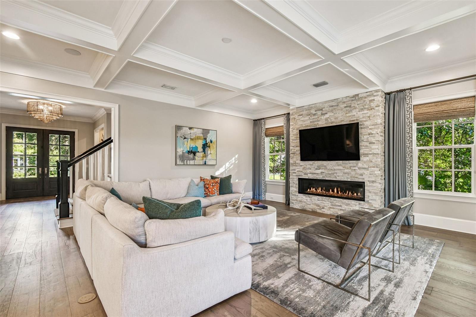 Image 23 of 64 For 2922 Hawthorne Road