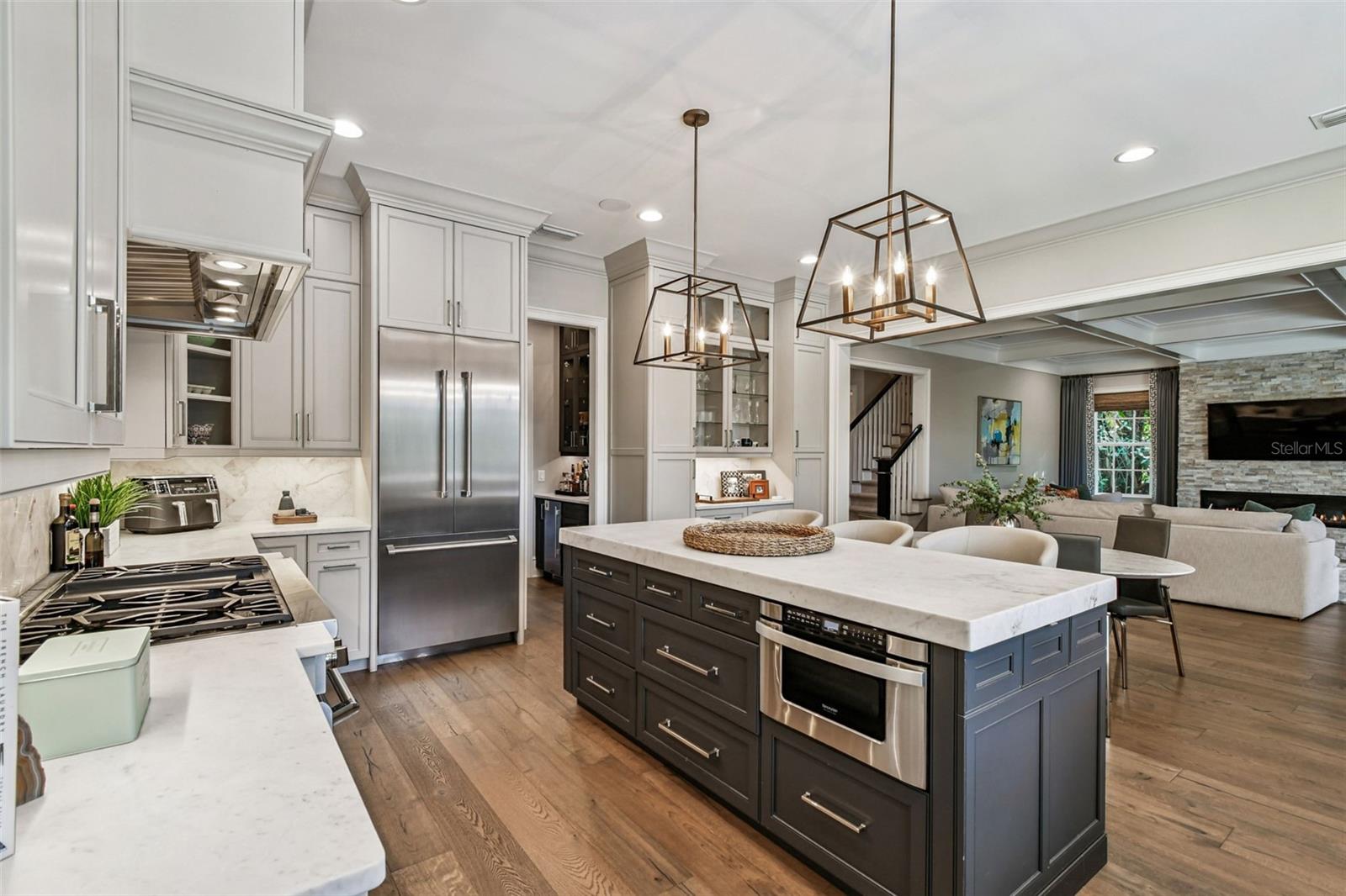 Image 32 of 64 For 2922 Hawthorne Road