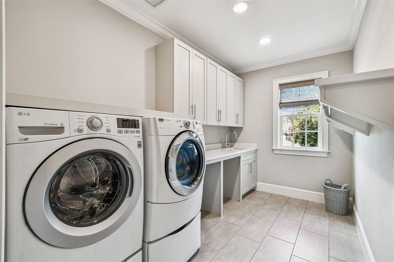 Image 50 of 64 For 2922 Hawthorne Road