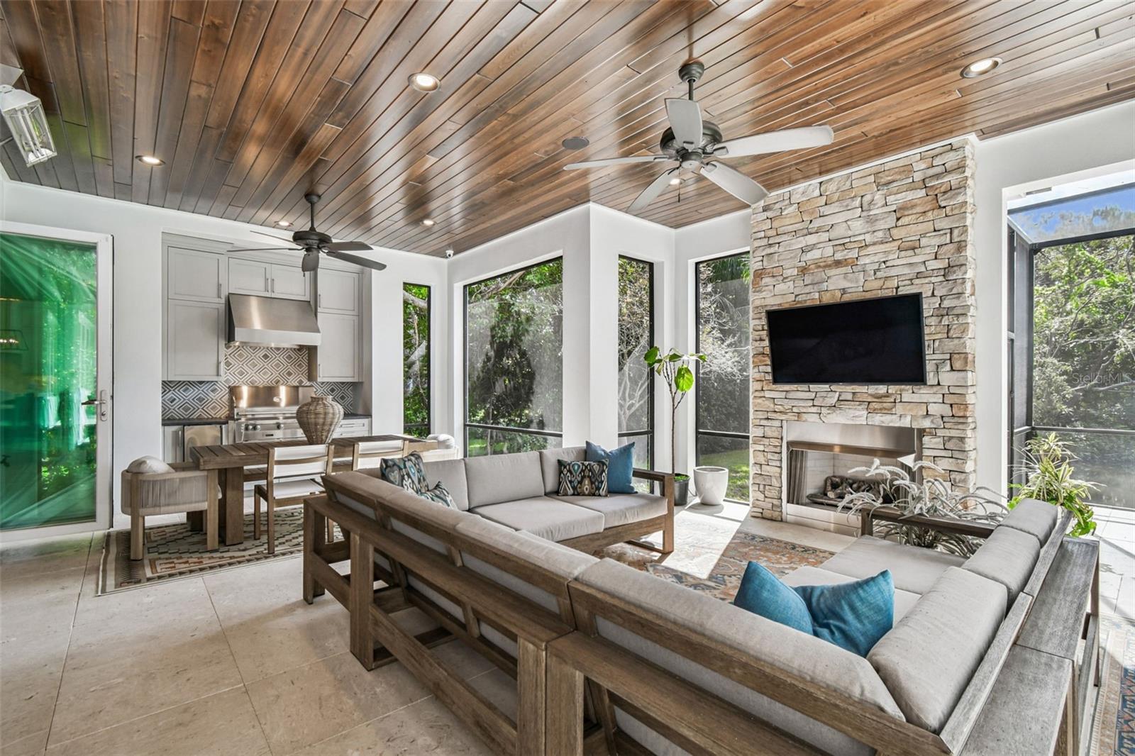 Image 53 of 64 For 2922 Hawthorne Road