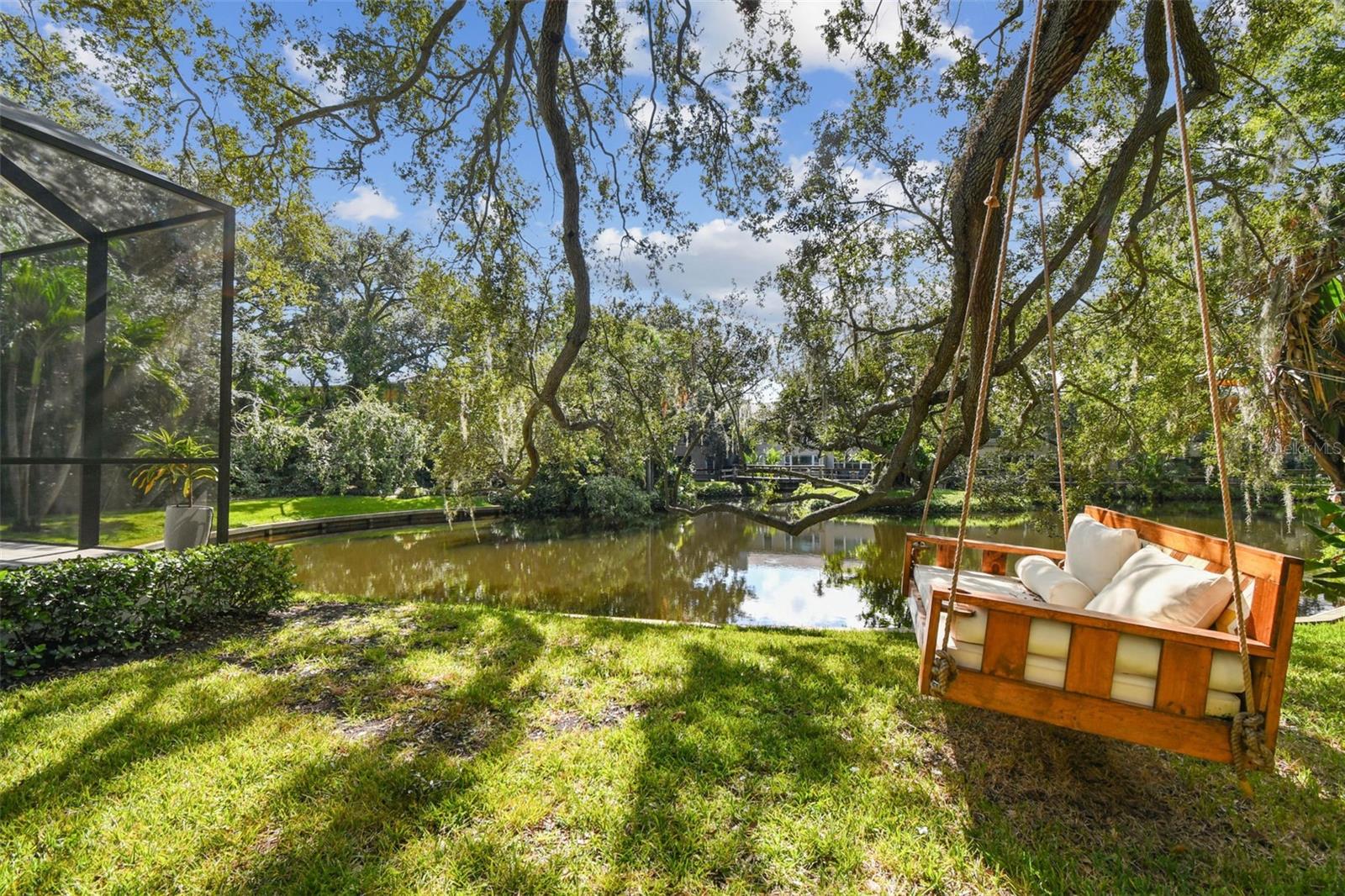 Image 57 of 64 For 2922 Hawthorne Road