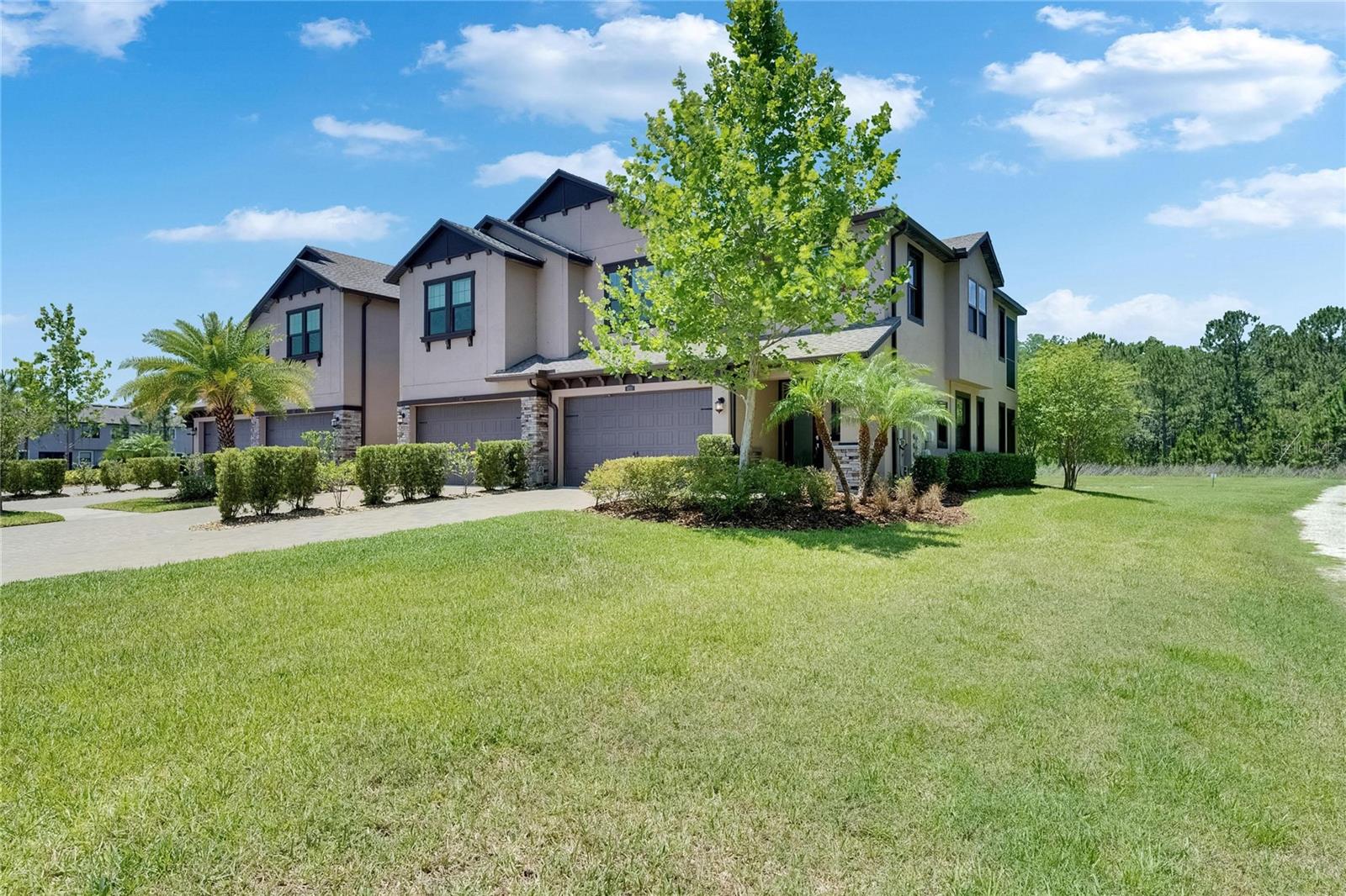 Image 12 of 88 For 4899 Isola Court