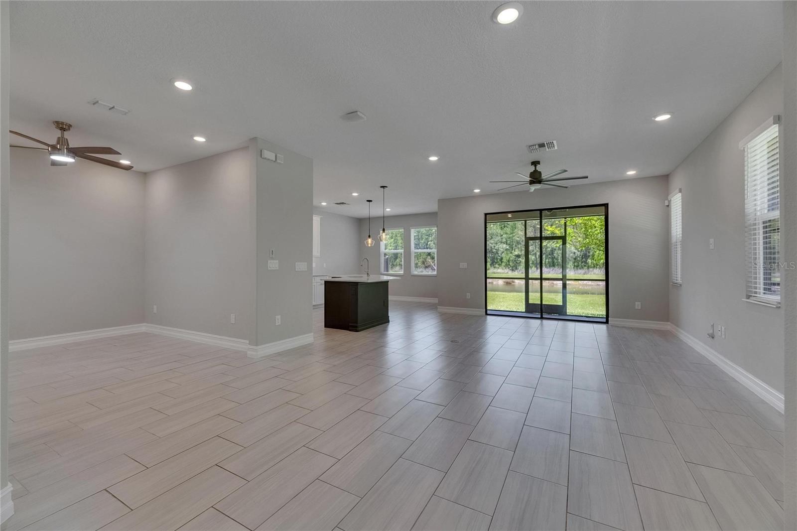 Image 22 of 88 For 4899 Isola Court