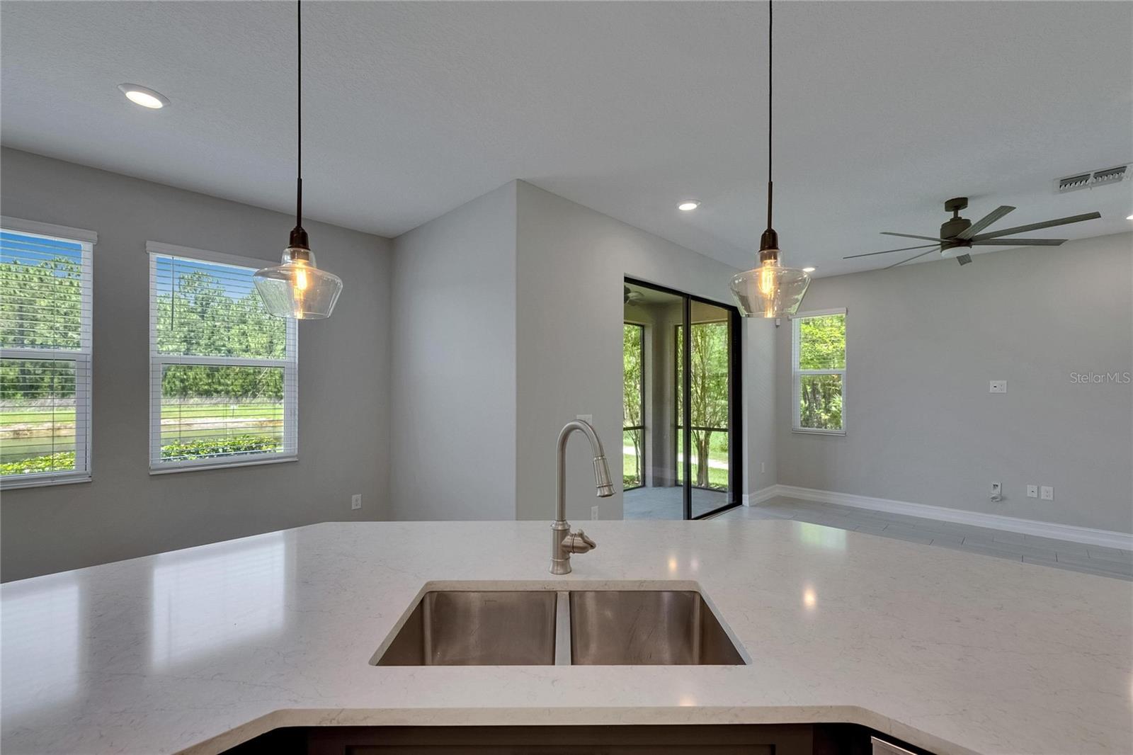 Image 37 of 88 For 4899 Isola Court