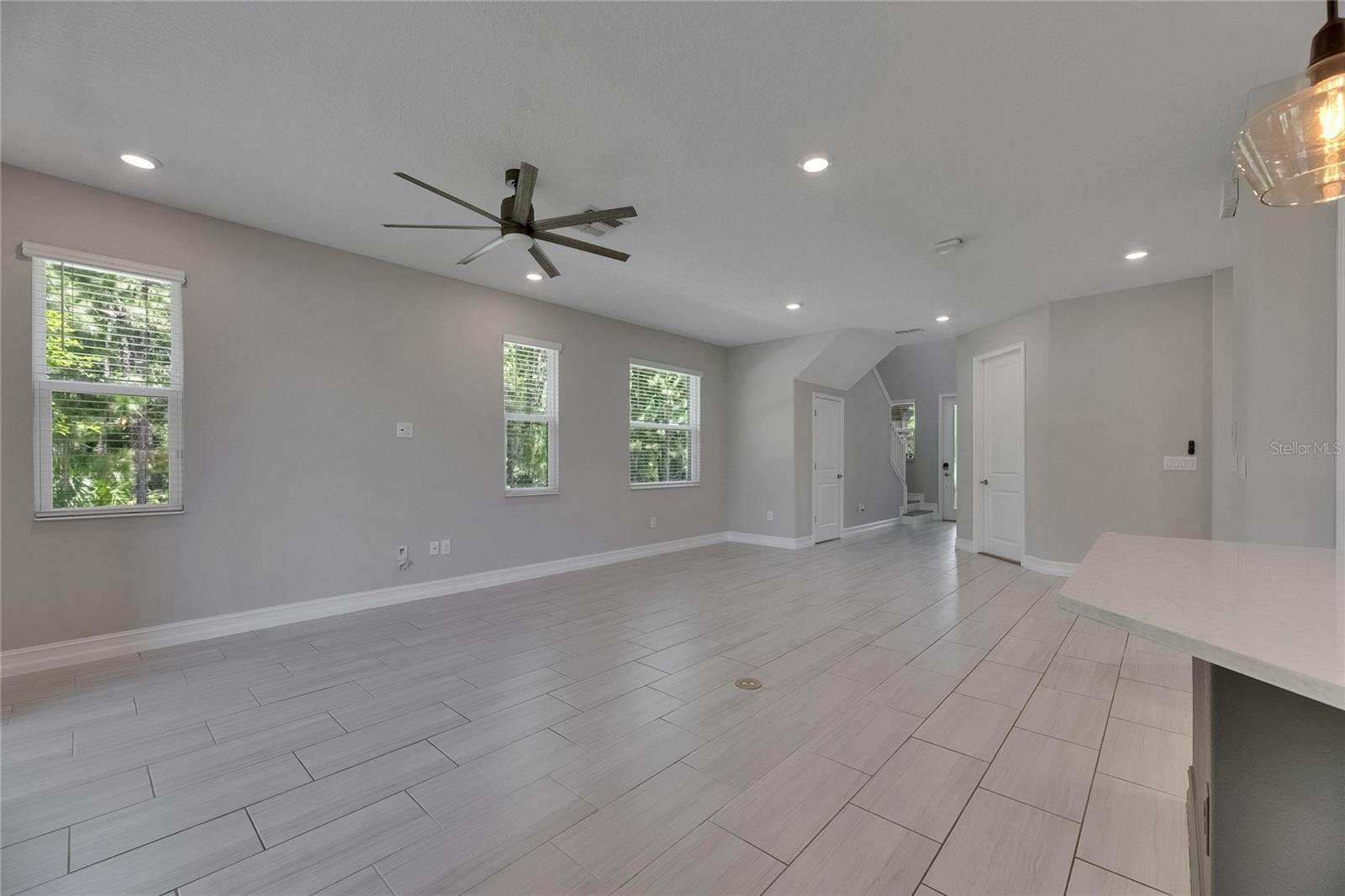 Image 38 of 88 For 4899 Isola Court