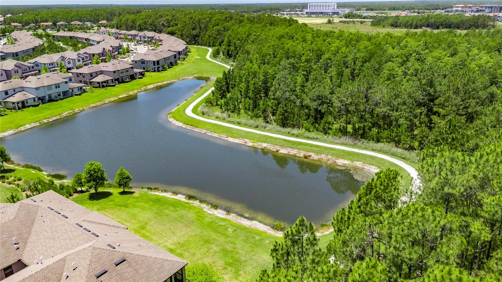 Image 4 of 88 For 4899 Isola Court