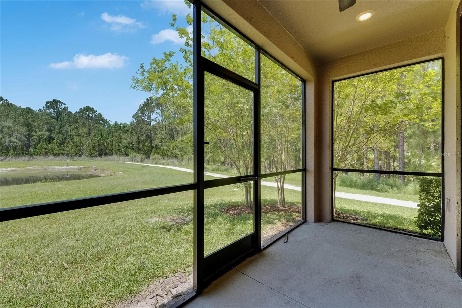 Image 44 of 88 For 4899 Isola Court