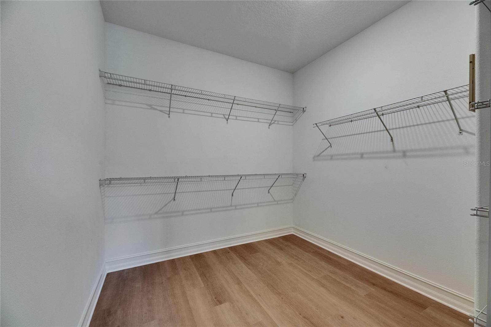 Image 60 of 88 For 4899 Isola Court