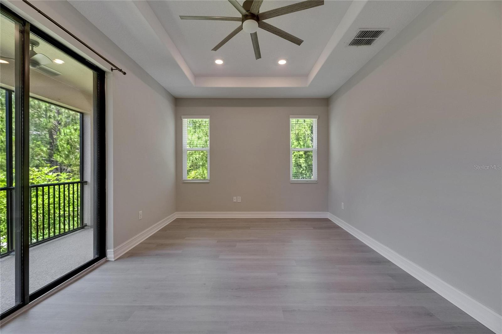 Image 63 of 88 For 4899 Isola Court