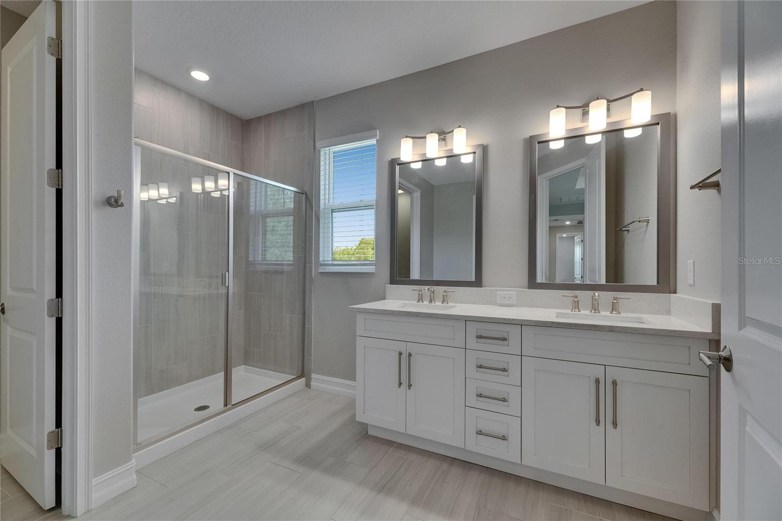 Image 67 of 88 For 4899 Isola Court