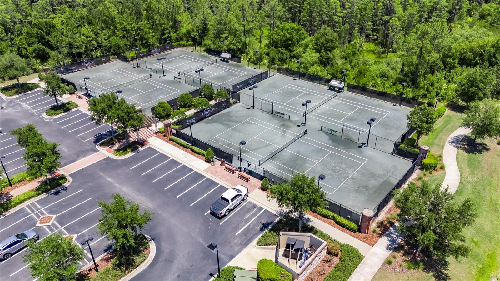 Image 86 of 88 For 4899 Isola Court