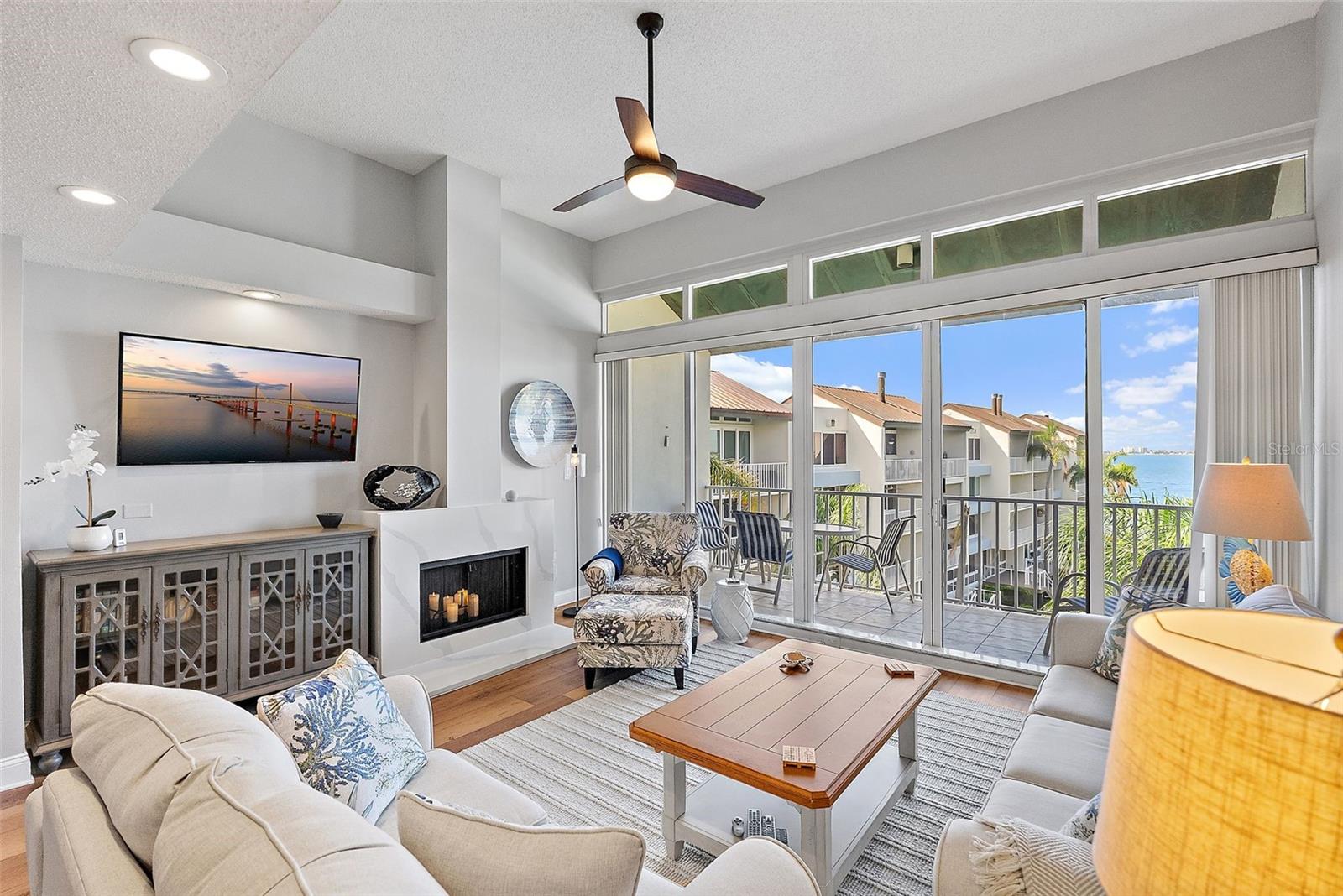 Image 4 of 36 For 5155 Isla Key Boulevard S 401