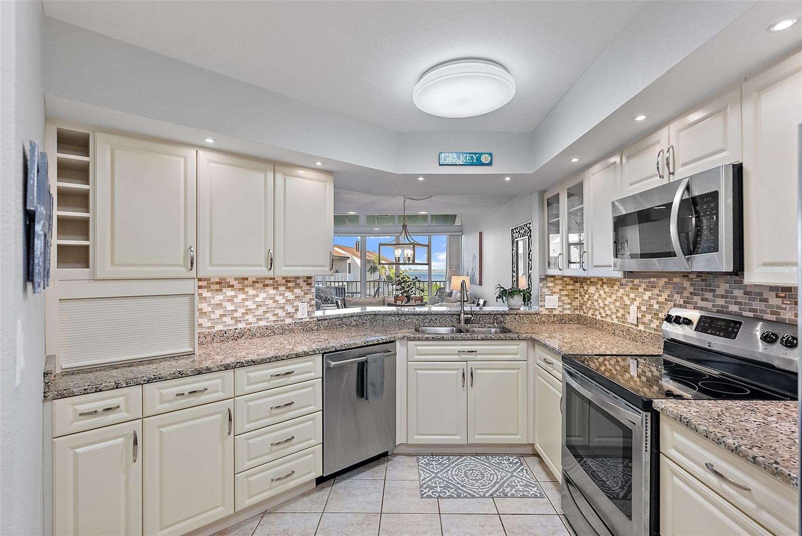 Image 9 of 36 For 5155 Isla Key Boulevard S 401