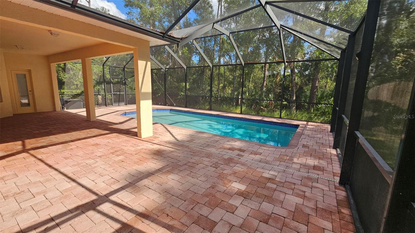 Image 22 of 27 For 16102 Colchester Palms Drive A