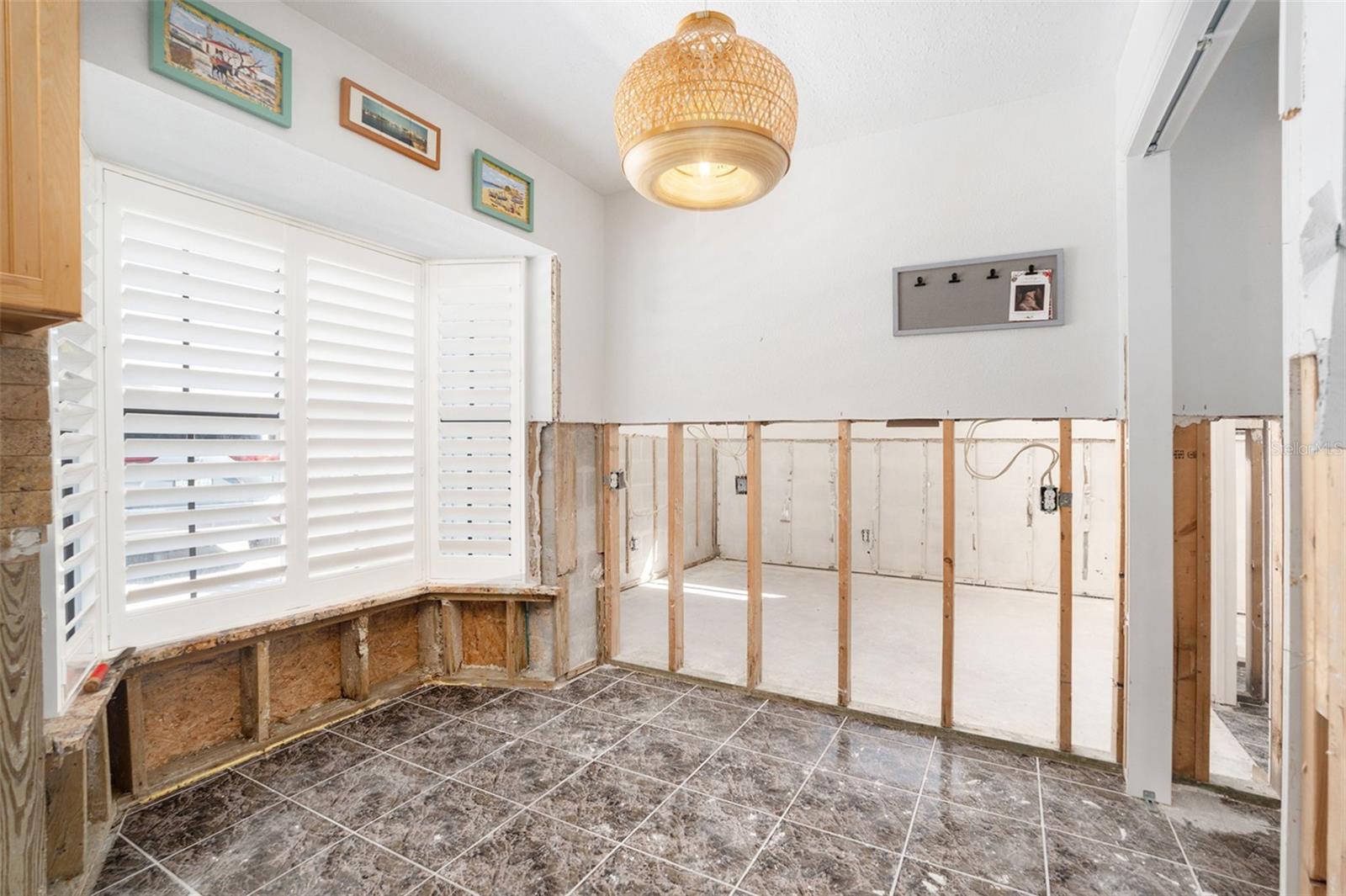 Image 13 of 32 For 4662 Dewey Drive