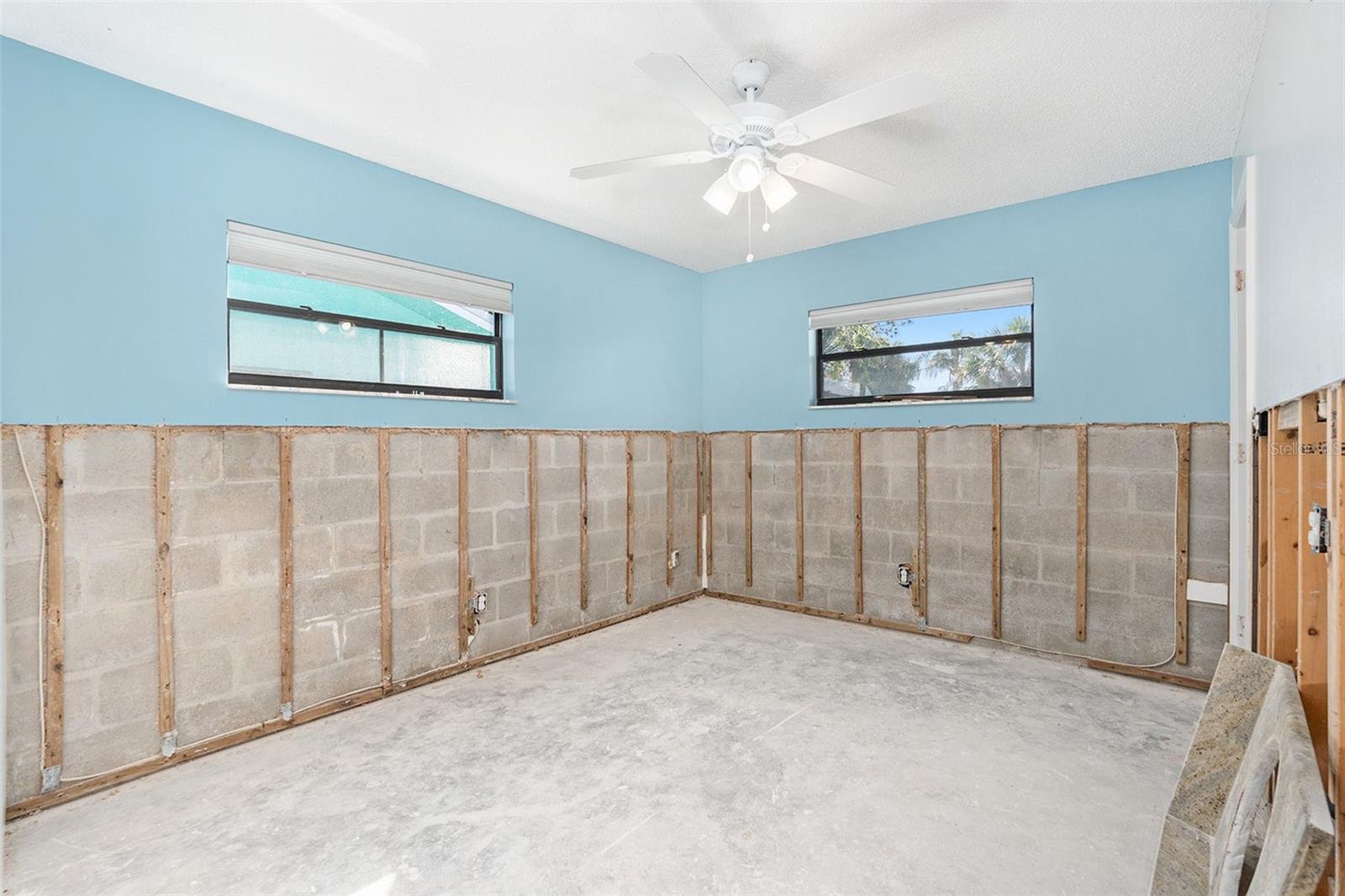 Image 19 of 32 For 4662 Dewey Drive