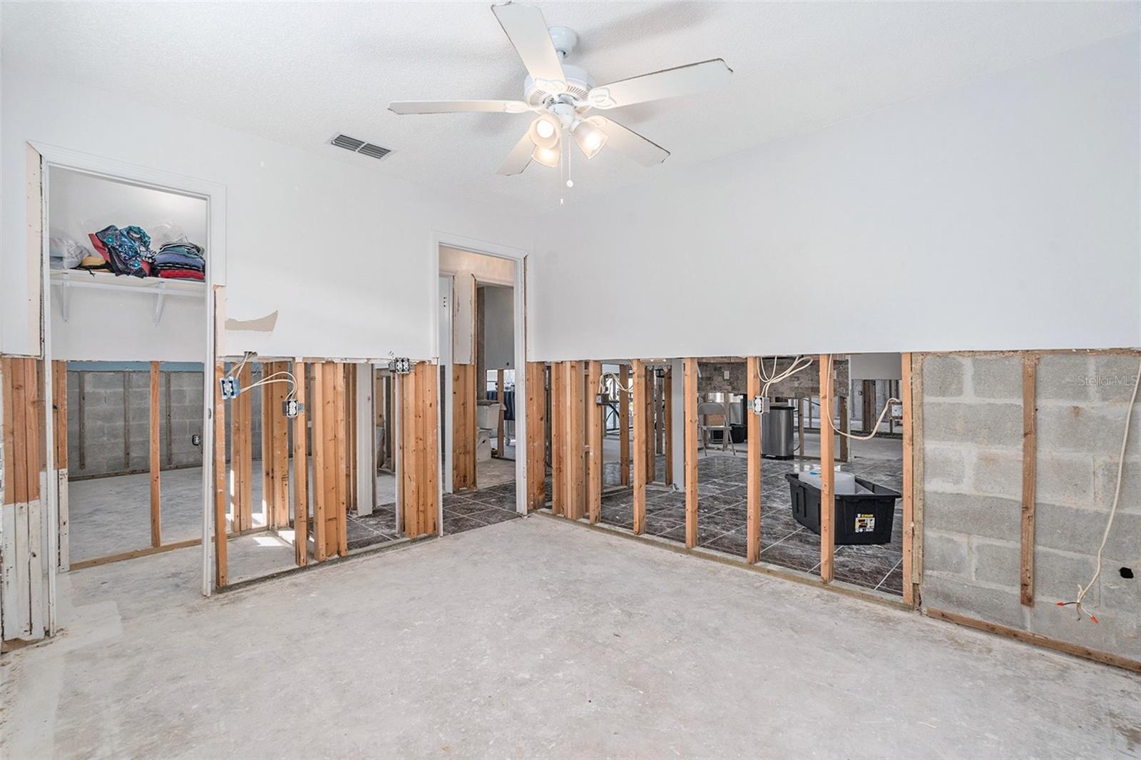 Image 9 of 32 For 4662 Dewey Drive