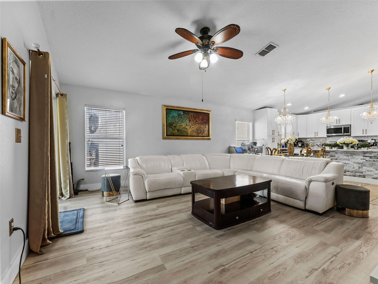 Image 16 of 43 For 12303 Holmwood Greens Place