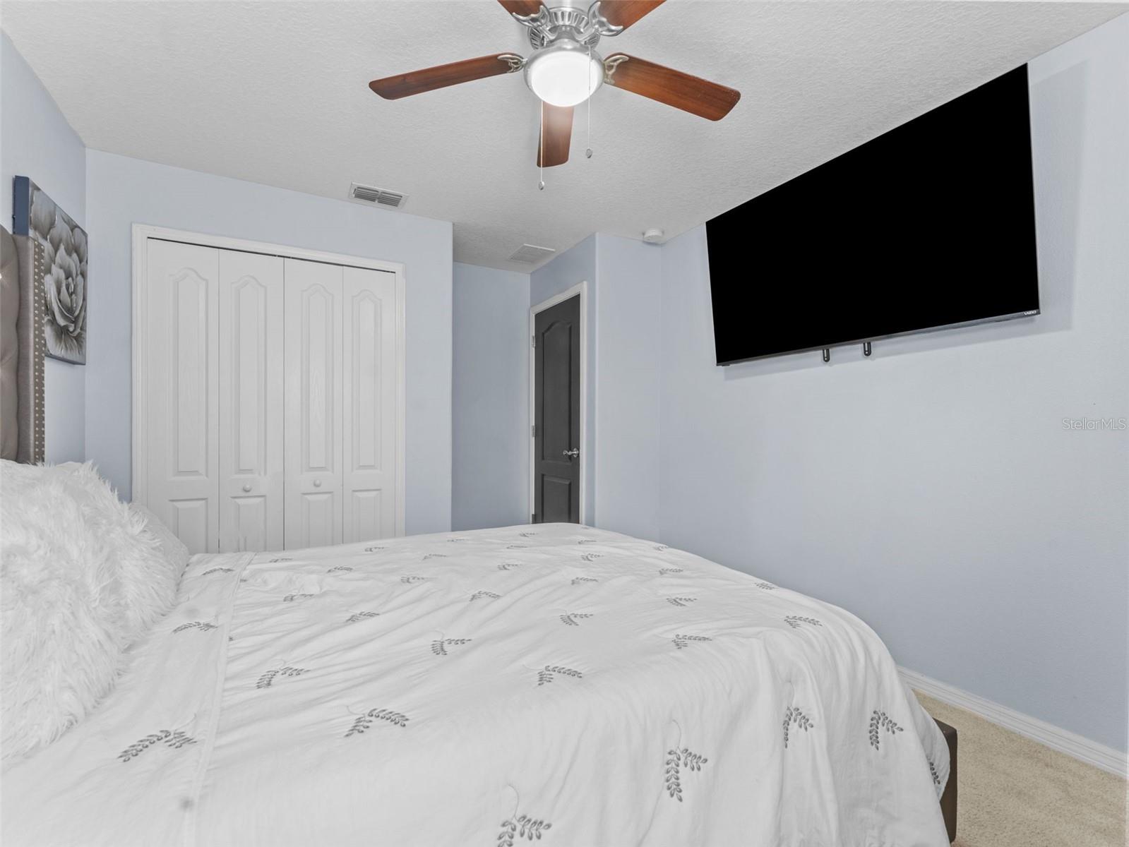 Image 27 of 43 For 12303 Holmwood Greens Place