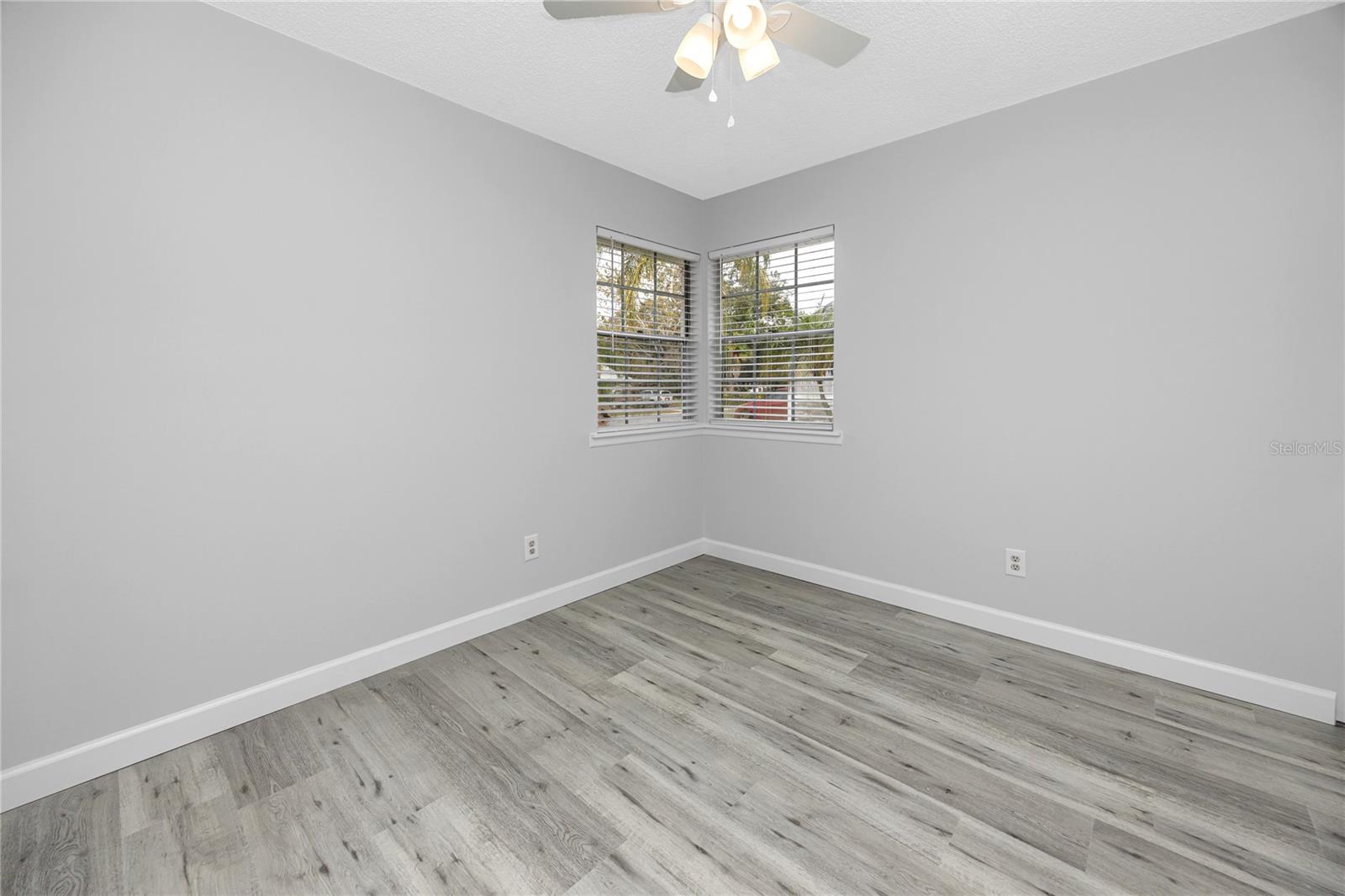 Image 9 of 29 For 327 Phlox Drive