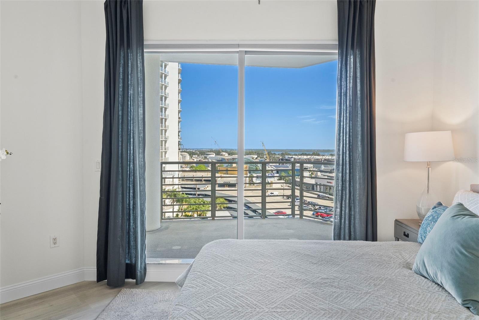 Image 29 of 52 For 449 12th Street 1101