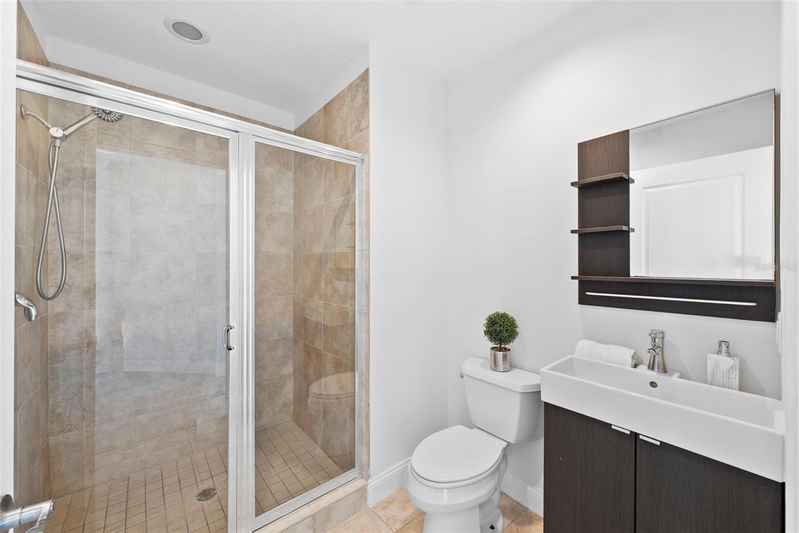 Image 38 of 52 For 449 12th Street 1101