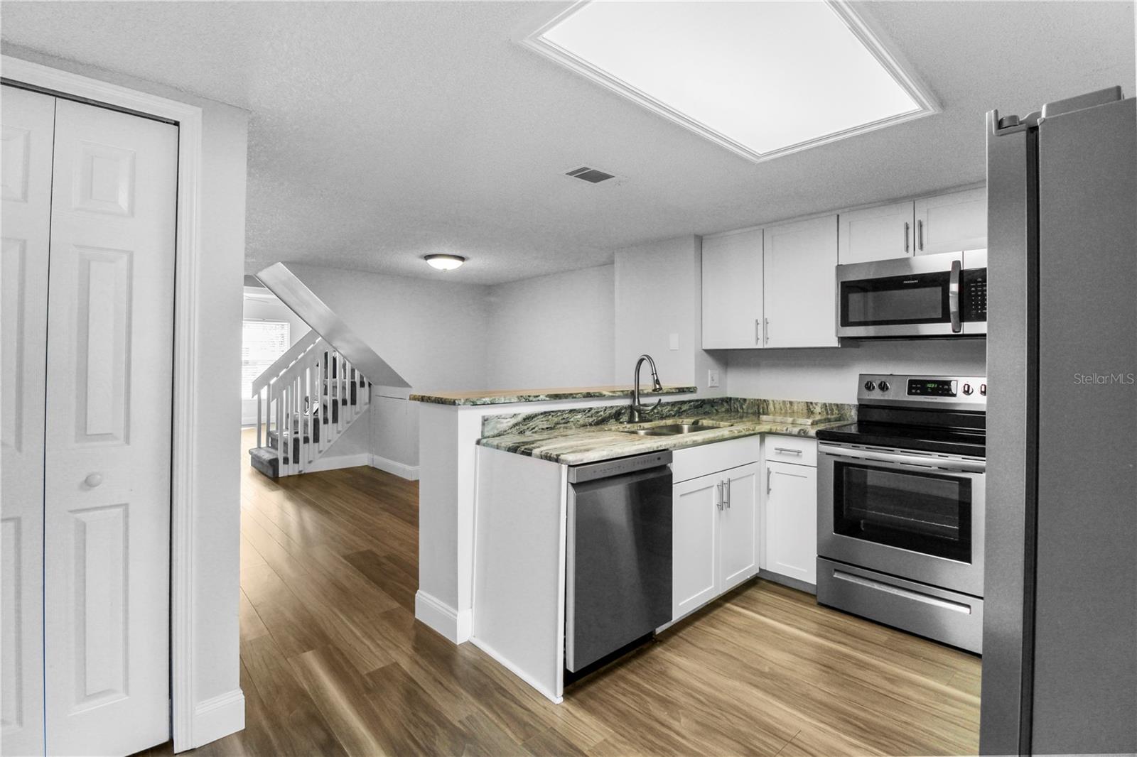 Image 9 of 36 For 6661 121st Avenue B