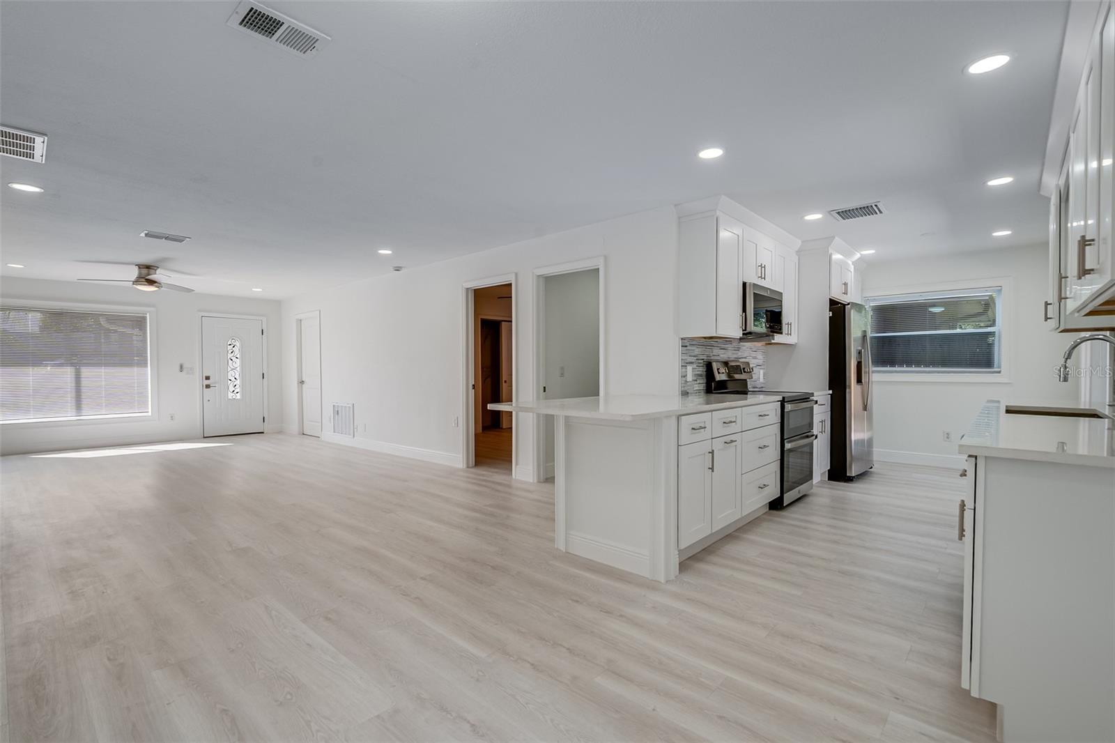 Image 17 of 24 For 1806 Forest Drive